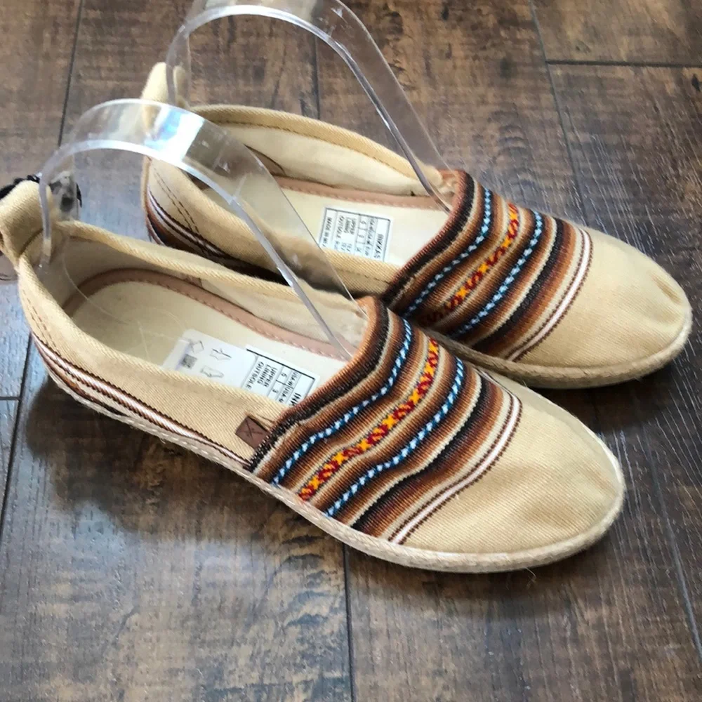 Inkkas Tribal Espadrilles 5 NEW!!!  Aztec